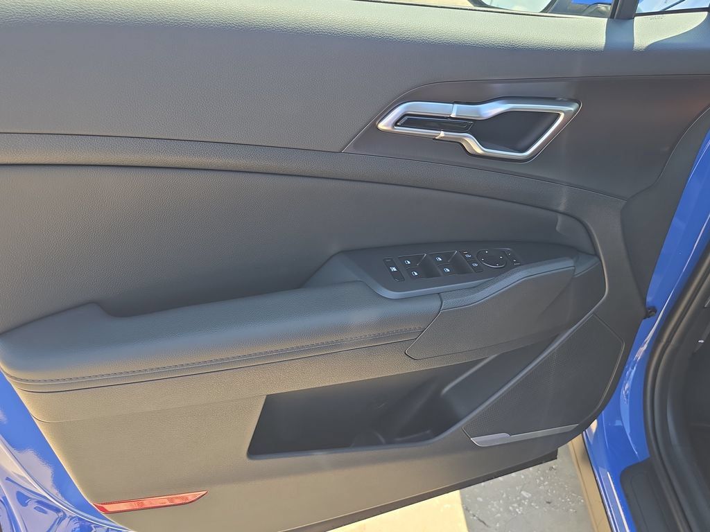 New 2027 Kia Sportage EX FWD image 18