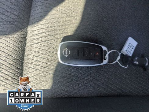 Used 2024 Nissan Rogue SV image 38