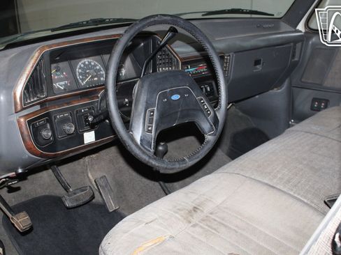 Used 1990 Ford F150 4x4 Regular Cab image 29