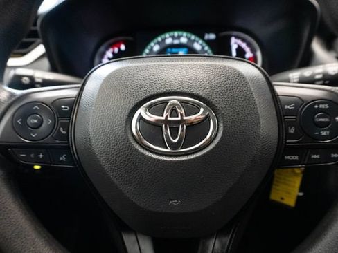 Used 2025 Toyota RAV4 LE FWD image 10
