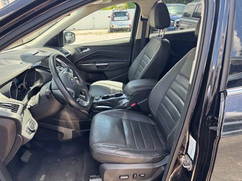 Used 2015 Ford Escape Titanium w/ Equipment Group 301A AWD/4WD image 13