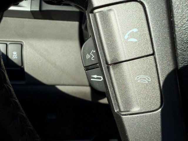 Used 2012 Honda Odyssey Touring Elite image 25