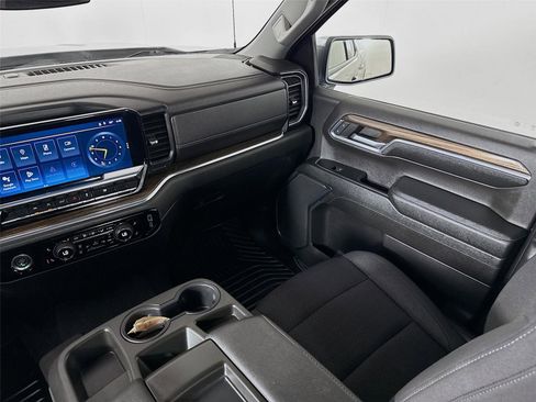 Used 2023 Chevrolet Silverado 1500 LT AWD/4WD image 24