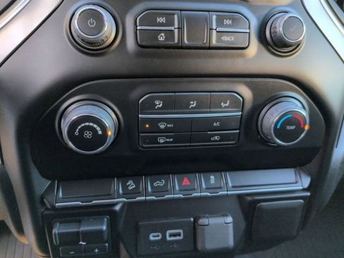 Certified 2023 Chevrolet Silverado 2500 LT image 19