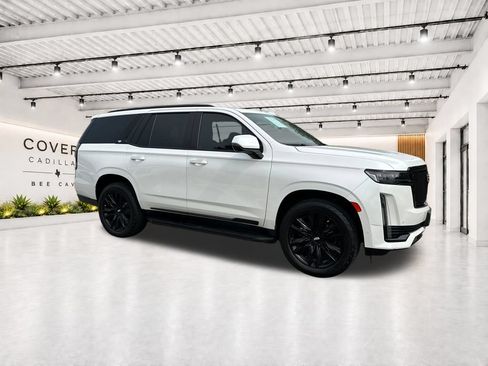 Used 2022 Cadillac Escalade Sport w/ Touring Package AWD/4WD image 16