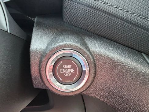 Used 2023 Chevrolet TrailBlazer LT FWD image 26