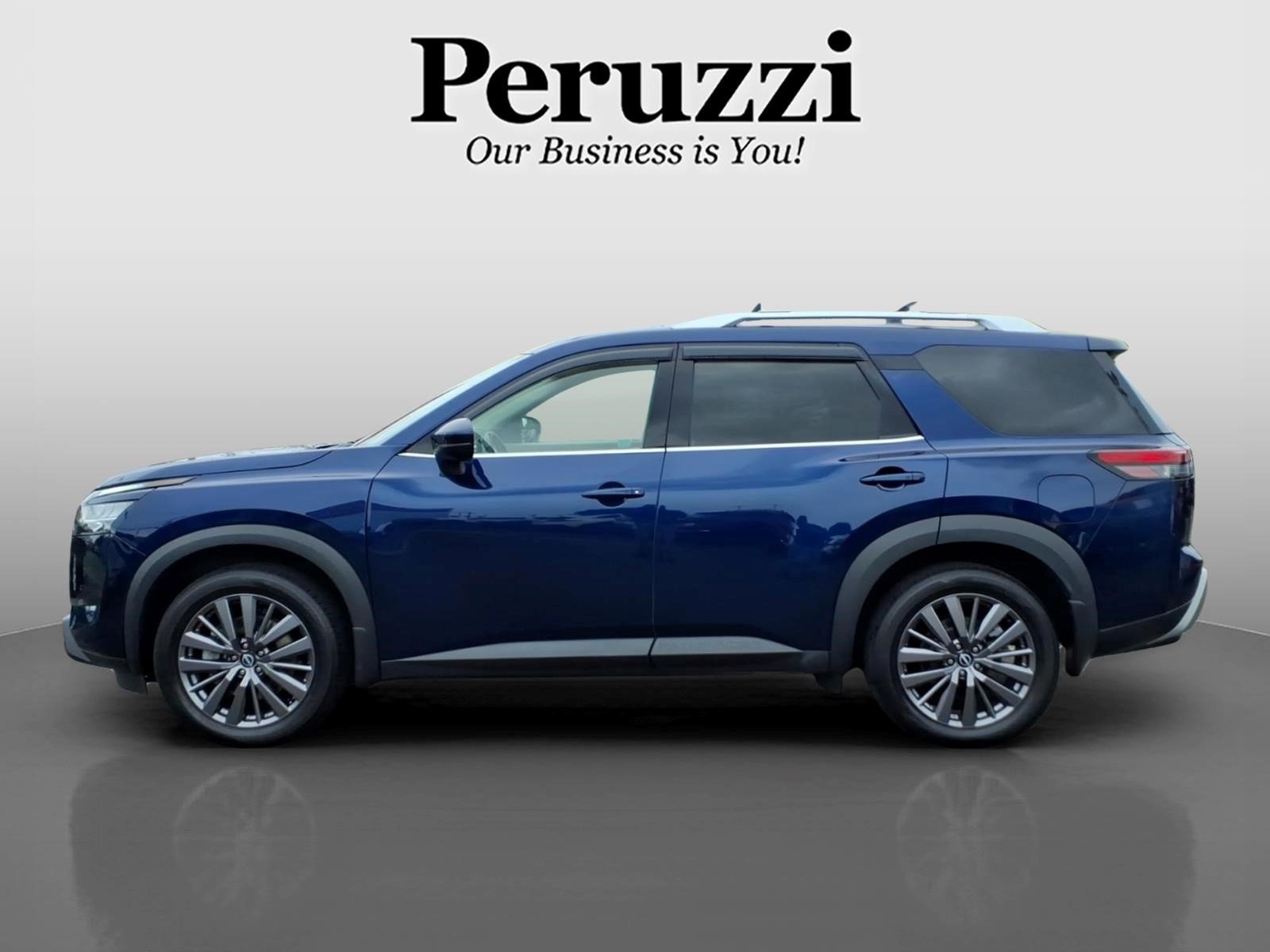 Used 2023 Nissan Pathfinder SL w/ SL Premium Package AWD/4WD image 7