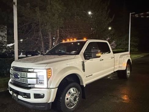 Used 2019 Ford F450 Platinum w/ Platinum Ultimate Package image 6