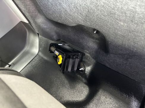 Used 2024 Chevrolet Silverado 1500 W/T w/ WT Value Package image 24