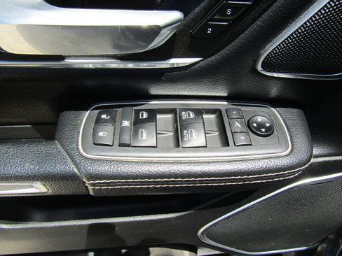 Used 2021 RAM 1500 Laramie AWD/4WD image 22