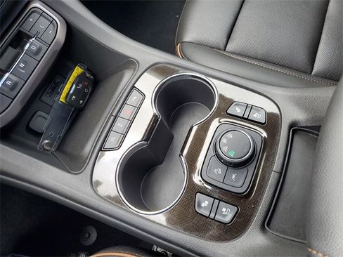 Used 2022 GMC Acadia AT4 w/ Technology Package image 20