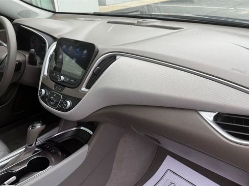 Used 2020 Chevrolet Malibu LS w/ Driver Confidence Package II FWD image 35