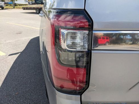 Certified 2021 Ford Expedition Limited image 9