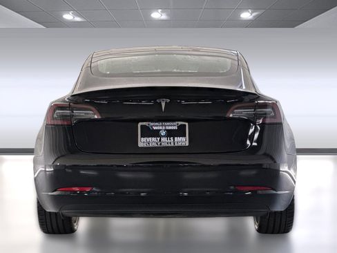 Used 2018 Tesla Model 3 Performance image 9