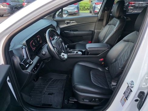 Certified 2025 Kia Sportage X-Line w/ Premium Package AWD/4WD image 16