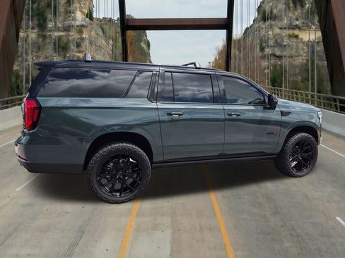 New 2026 GMC Yukon XL AT4 Ultimate AWD/4WD image 11