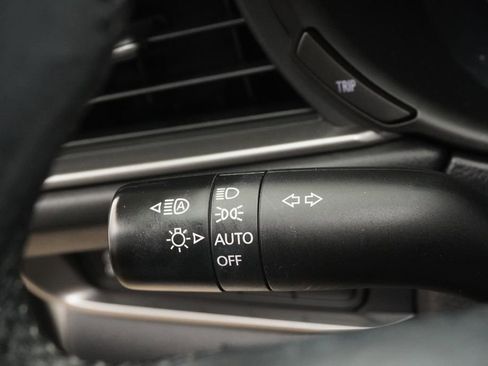 Used 2021 MAZDA CX-30 FWD 2.5 S w/ Select Package image 23