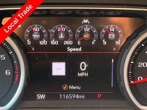 Used 2021 Chevrolet Suburban Premier w/ Premium Package RWD image 3