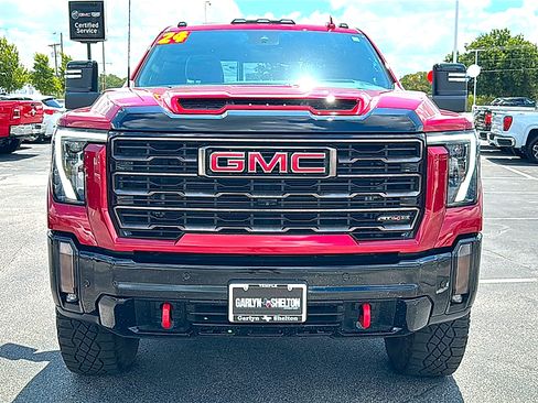 Used 2024 GMC Sierra 2500 AT4X AWD/4WD image 11