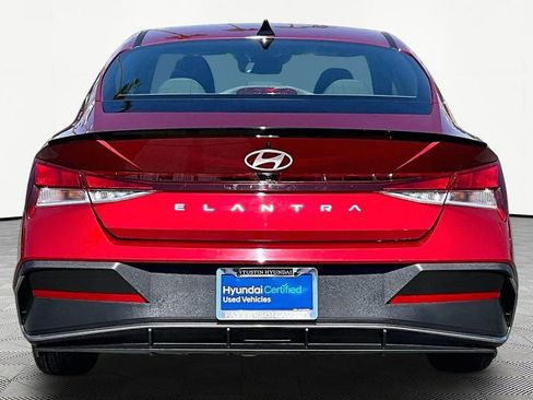 Certified 2025 Hyundai Elantra Sport image 4
