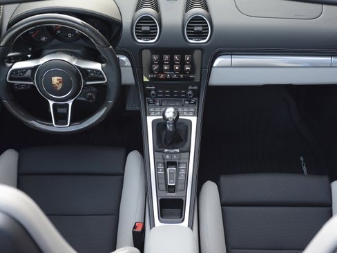 Certified 2025 Porsche 718 Boxster GTS image 12