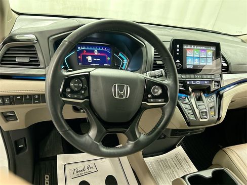 Used 2023 Honda Odyssey Elite image 4
