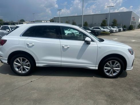 New 2025 Audi Q3 2.0T Premium image 6