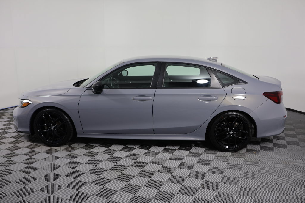 Used 2025 Honda Civic Sport image 6