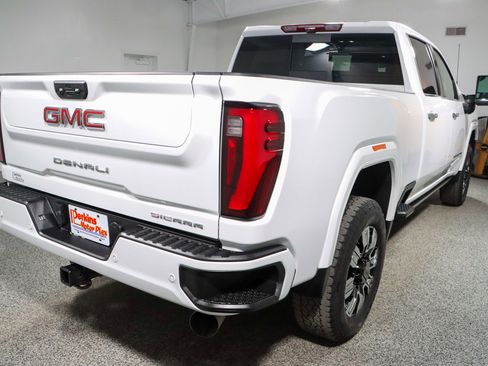 Used 2024 GMC Sierra 2500 Denali w/ Denali Reserve Package image 7