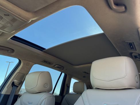 Used 2021 Cadillac XT6 Premium Luxury w/ Platinum Package image 31