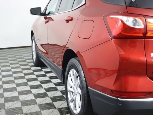 Used 2020 Chevrolet Equinox LT w/ Driver Convenience Package AWD/4WD image 23