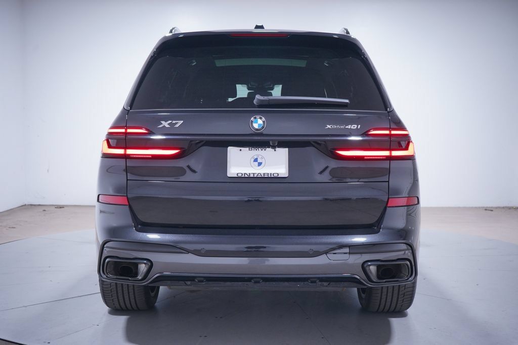 Used 2026 BMW X7 xDrive40i w/ M Sport Package AWD/4WD image 5