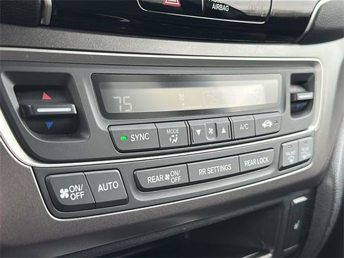 Certified 2022 Honda Pilot Sport image 29