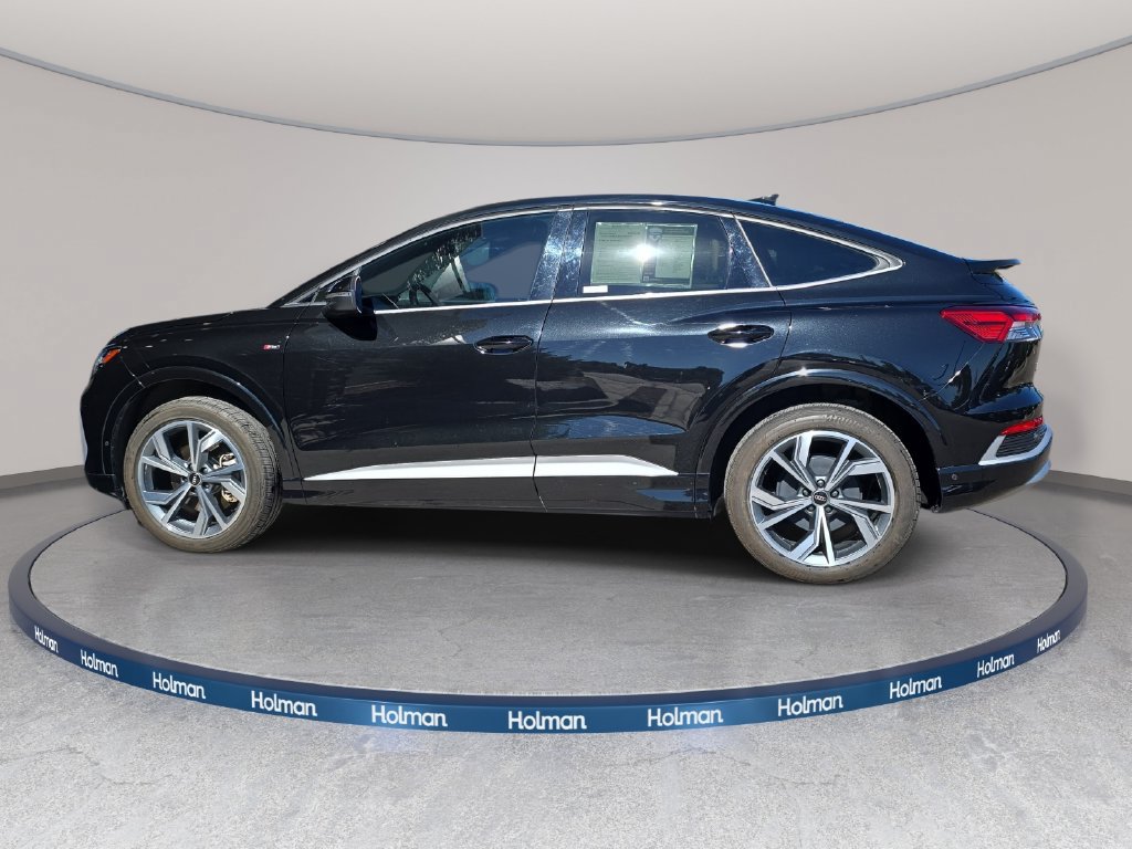 Used 2023 Audi Q4 e-tron Premium Plus AWD/4WD image 9