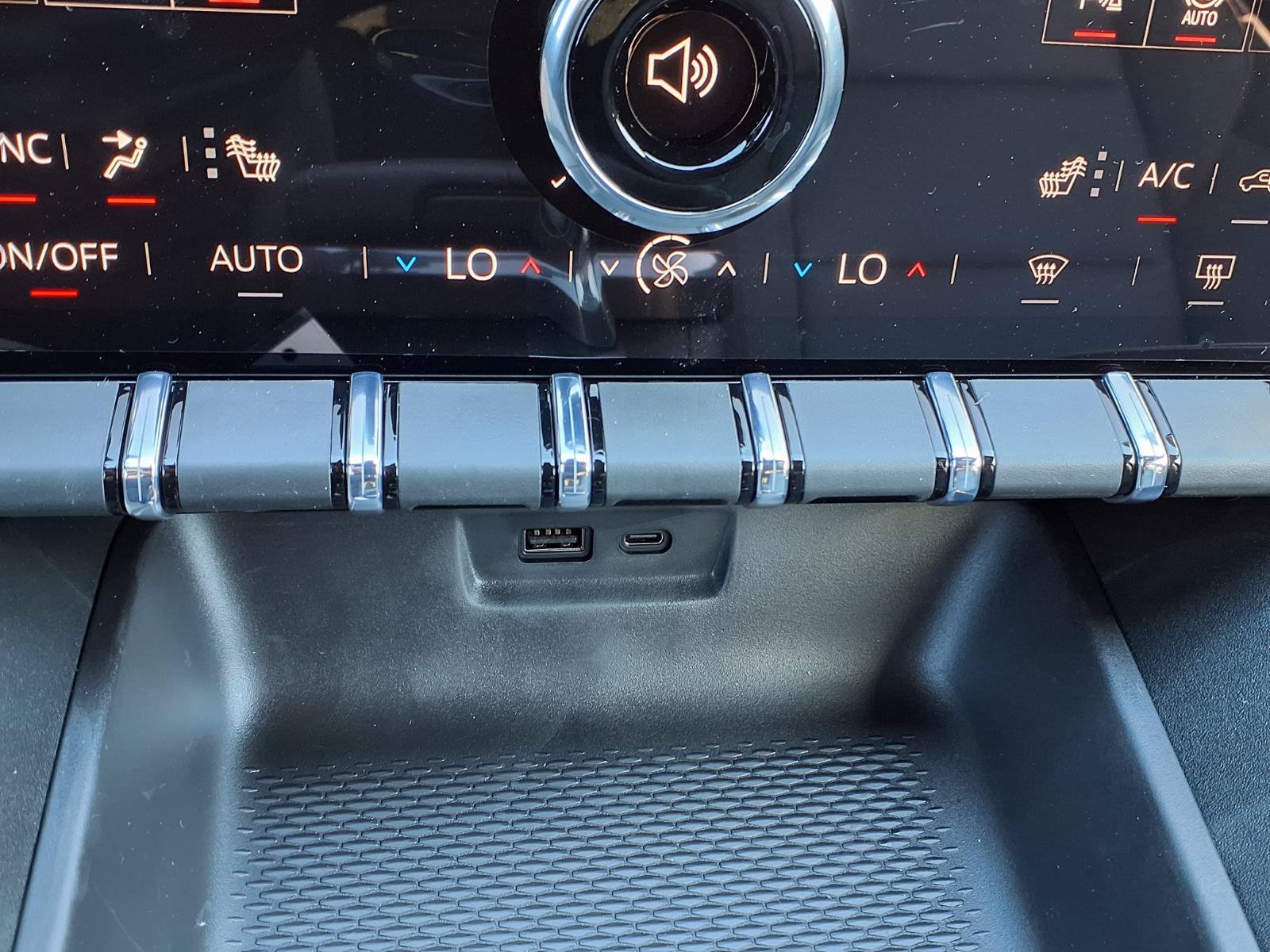 New 2027 GMC Terrain AT4 AWD/4WD image 5