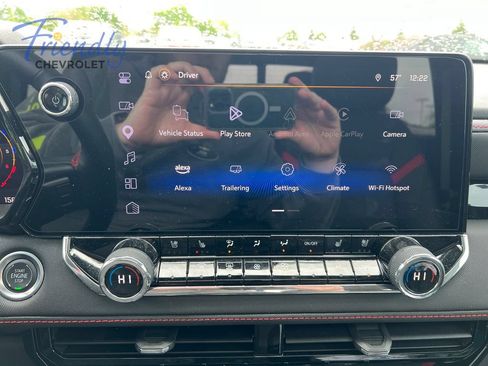 Certified 2025 Chevrolet Colorado Z71 w/ Technology Package AWD/4WD image 14