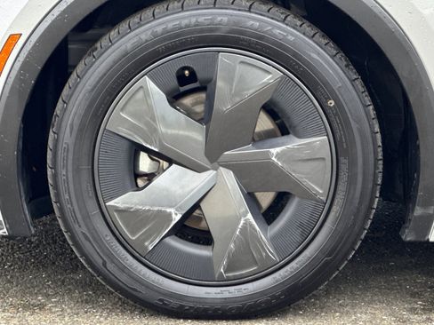 Used 2024 Toyota Prius LE image 33