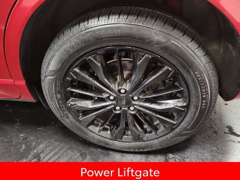 Used 2023 Ford Escape ST-Line Elite w/ Premium Technology Package AWD/4WD image 12
