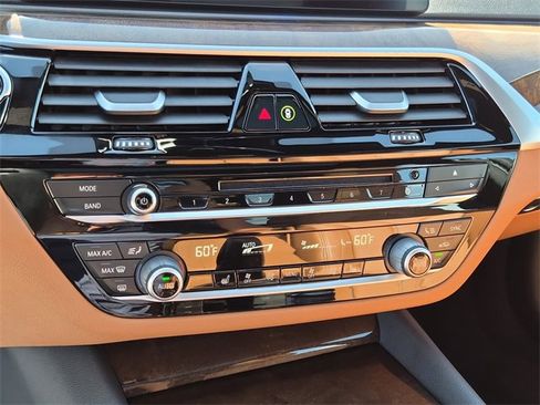 Used 2019 BMW 540i xDrive w/ Convenience Package image 30