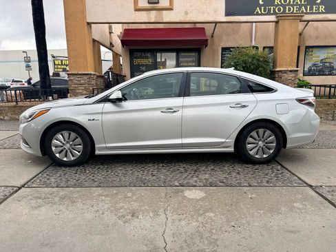 Used 2016 Hyundai Sonata SE FWD image 7