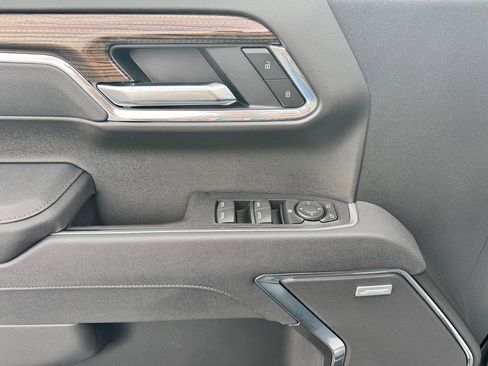 New 2026 Chevrolet Silverado 1500 RST w/ Dark Appearance Package image 12