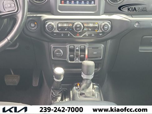Used 2021 Jeep Wrangler Unlimited Sport AWD/4WD image 19