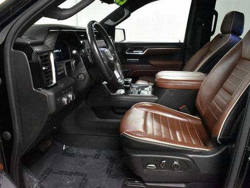 Used 2023 GMC Sierra 1500 Denali Ultimate image 11
