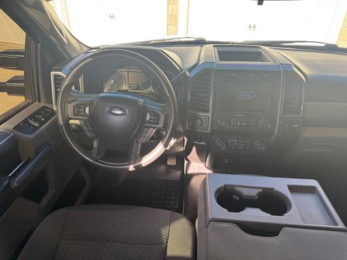 Used 2022 Ford F250 XLT w/ XLT Premium Package image 16