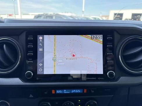 Used 2022 Toyota Tacoma TRD Sport w/ TRD Premium Sport Package image 22