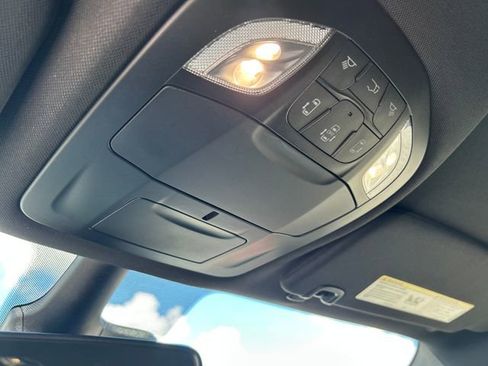 New 2026 Chrysler Pacifica Select image 27