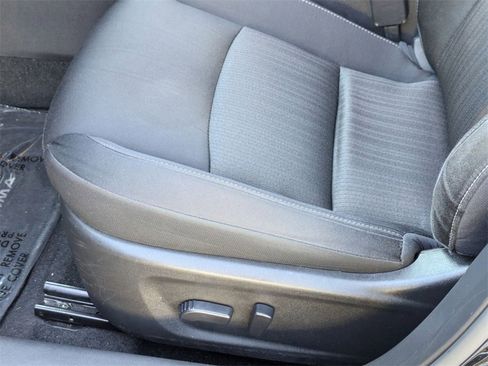 Used 2024 Nissan Altima 2.5 SV image 15