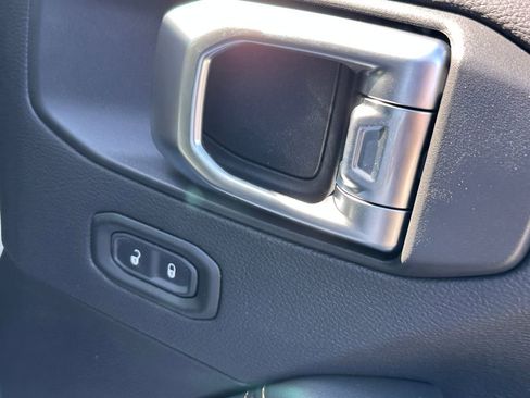 New 2026 Jeep Gladiator Sport image 15