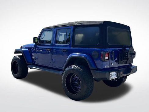 Used 2020 Jeep Wrangler Unlimited Sahara AWD/4WD image 5
