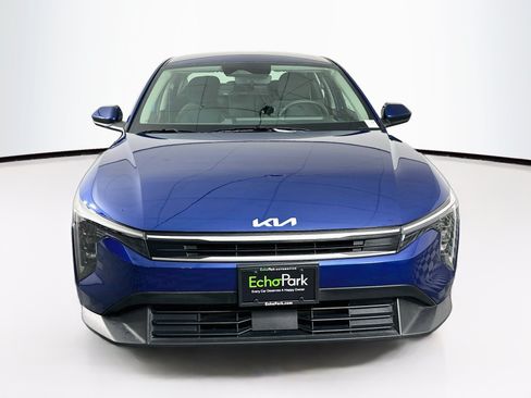 Used 2025 Kia K4 FWD image 2